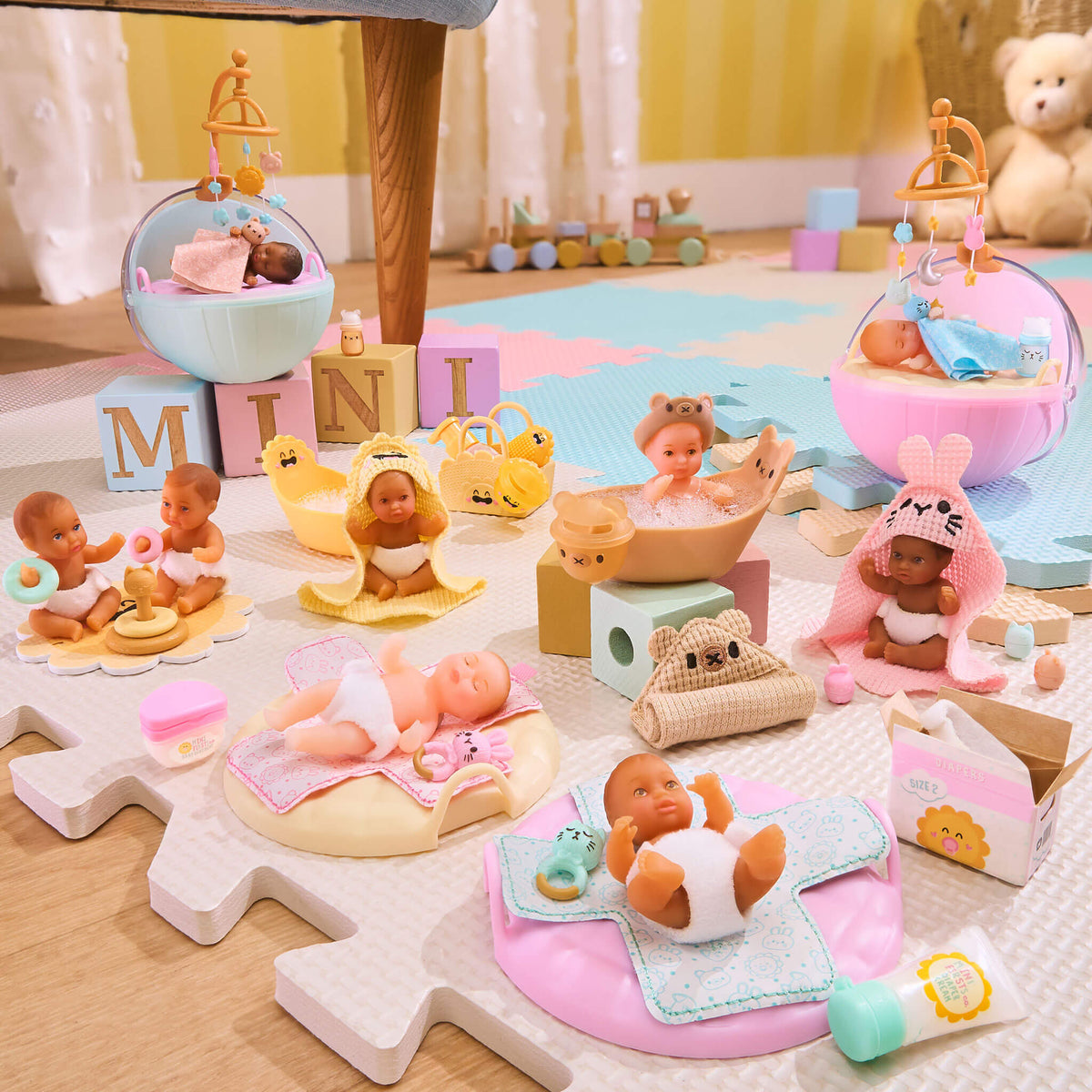 MGA's Miniverse Make It Mini Real Baby Nurture Mini Collectibles