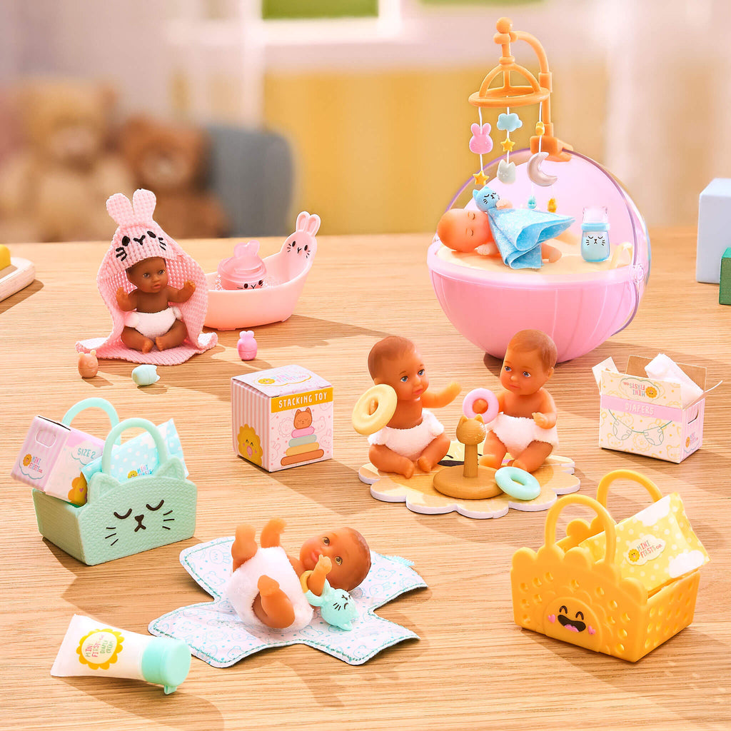 MGA's Miniverse Make It Mini Real Baby Nurture Mini Collectibles