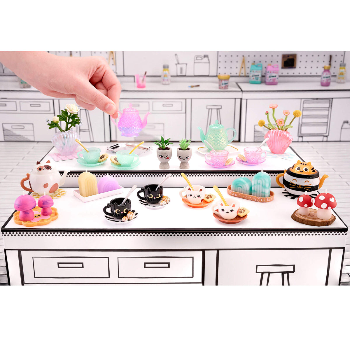 MGA's Miniverse Make It Mini Lifestyle Series 2 Mini Toy Collectibles