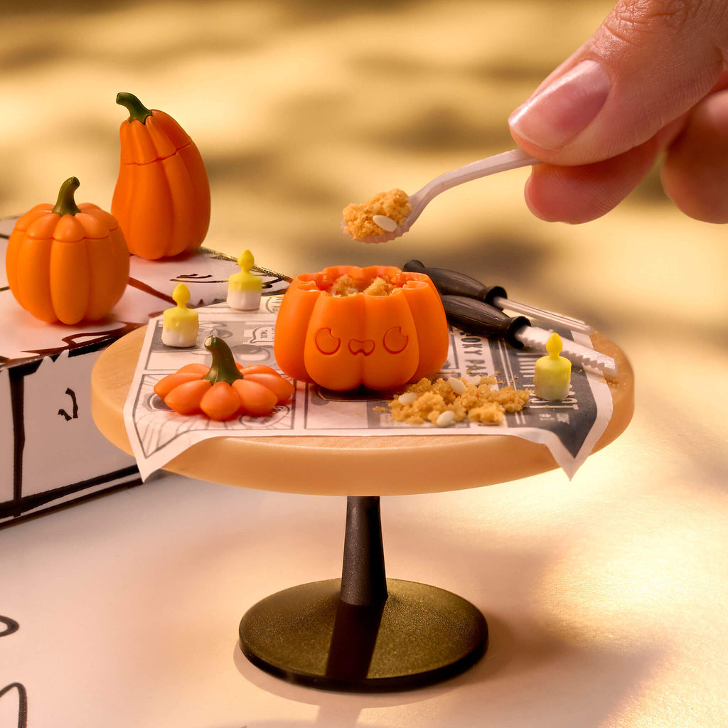 MGA's Miniverse Make It Mini Halloween 2025, Beetlejuice Mini Collectibles