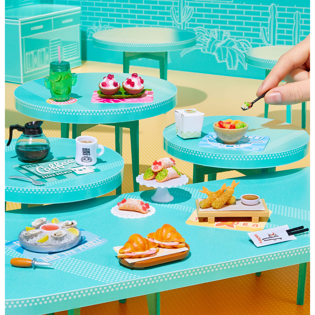 MGA's Miniverse Make It Mini Cafe Series 6 Mini Collectibles
