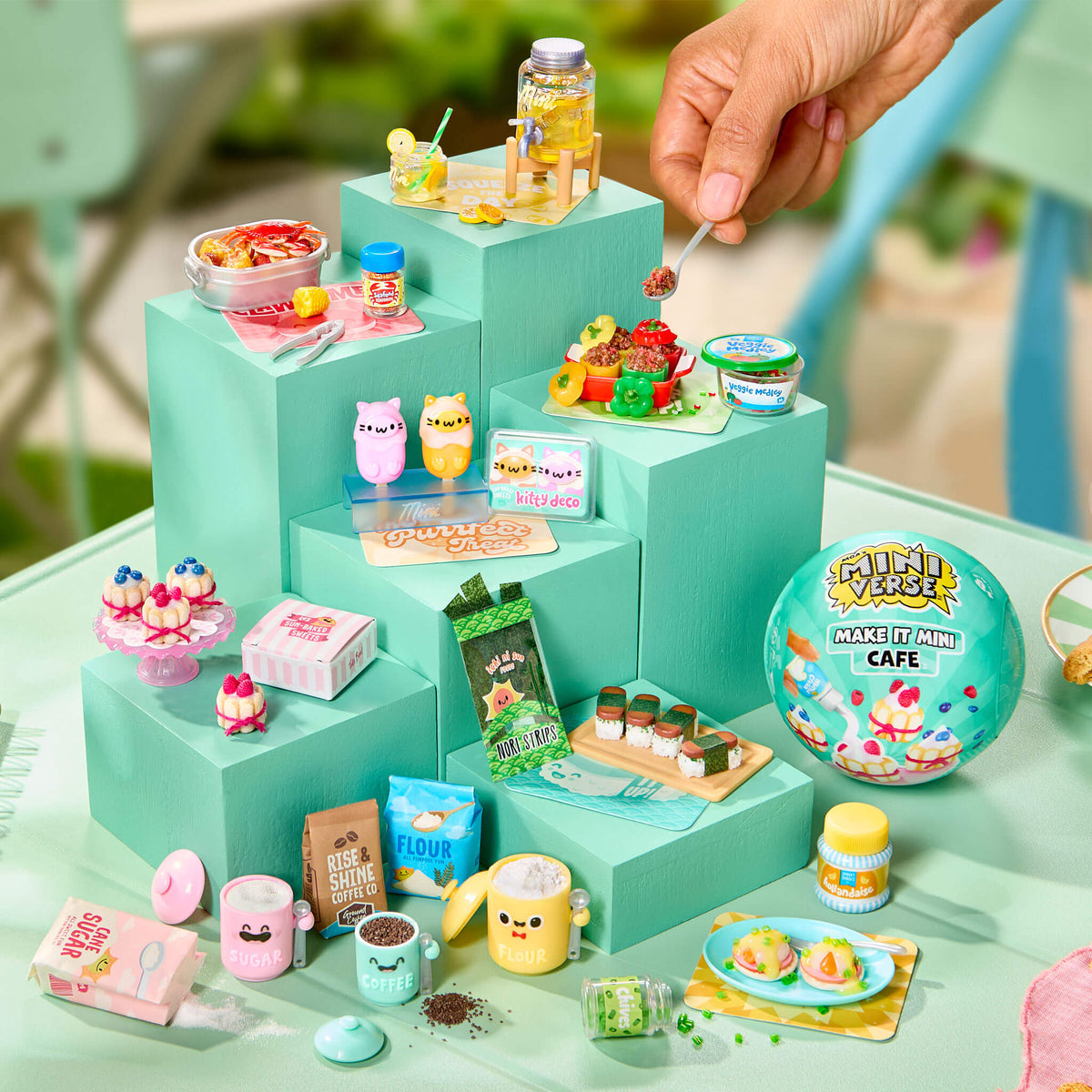 MGA's Miniverse Make It Mini Café Series 7 Mini Collectibles