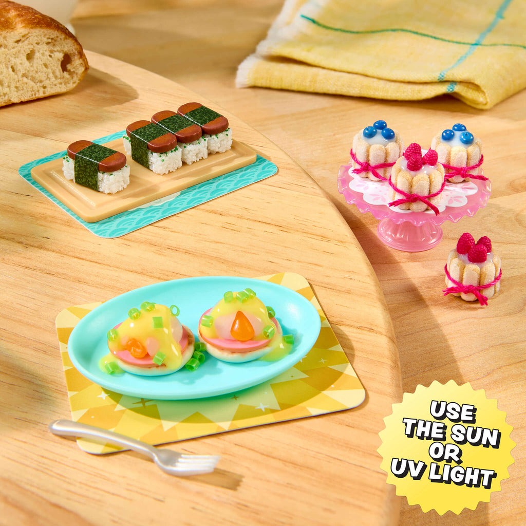 MGA's Miniverse Make It Mini Café Series 7 Mini Collectibles