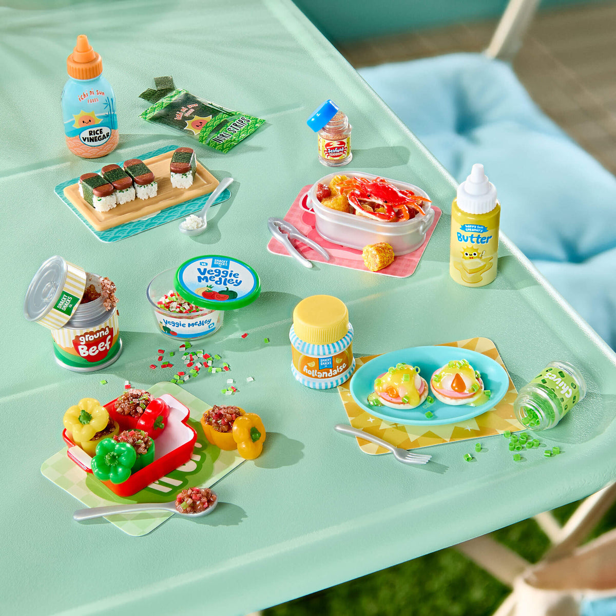 MGA's Miniverse Make It Mini Café Series 7 Mini Collectibles
