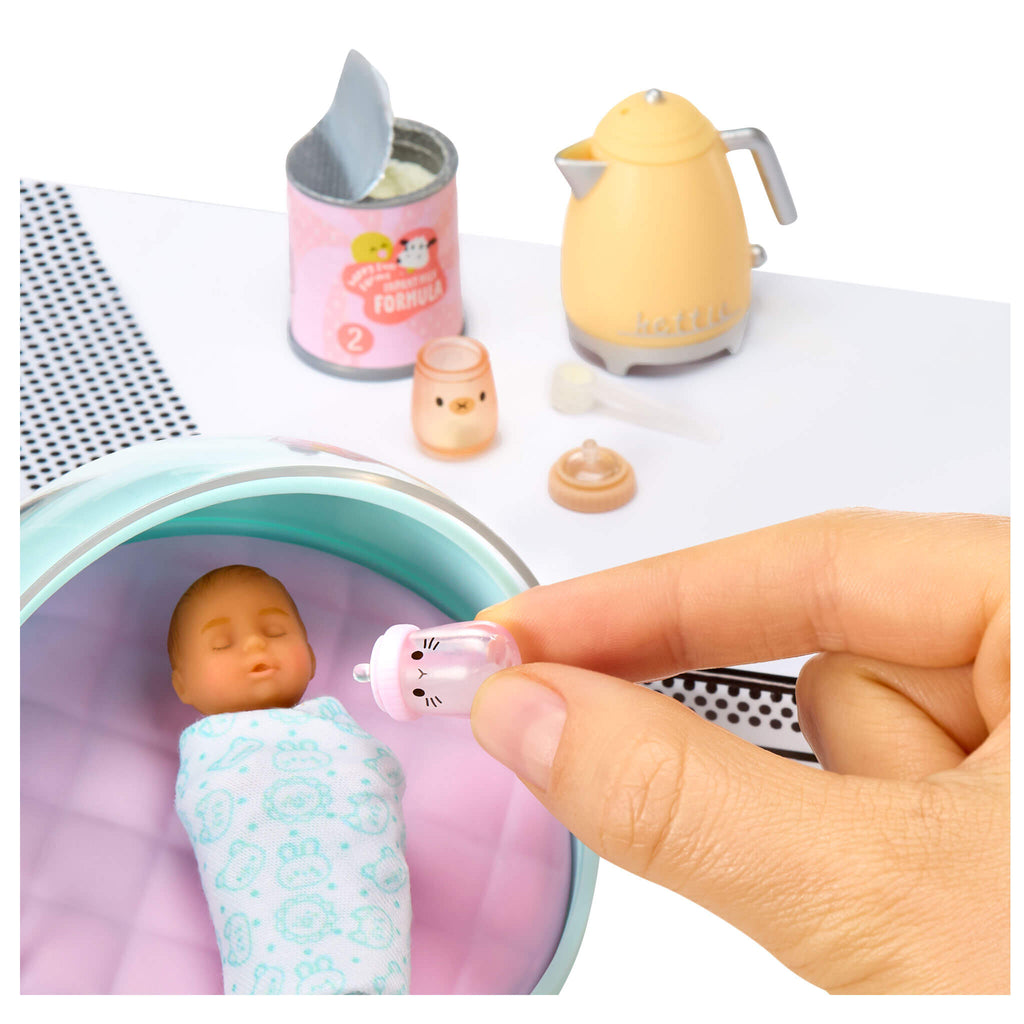 MGA's Miniverse Make It Mini Real Baby Make It Mini Baby Food Mini Collectibles
