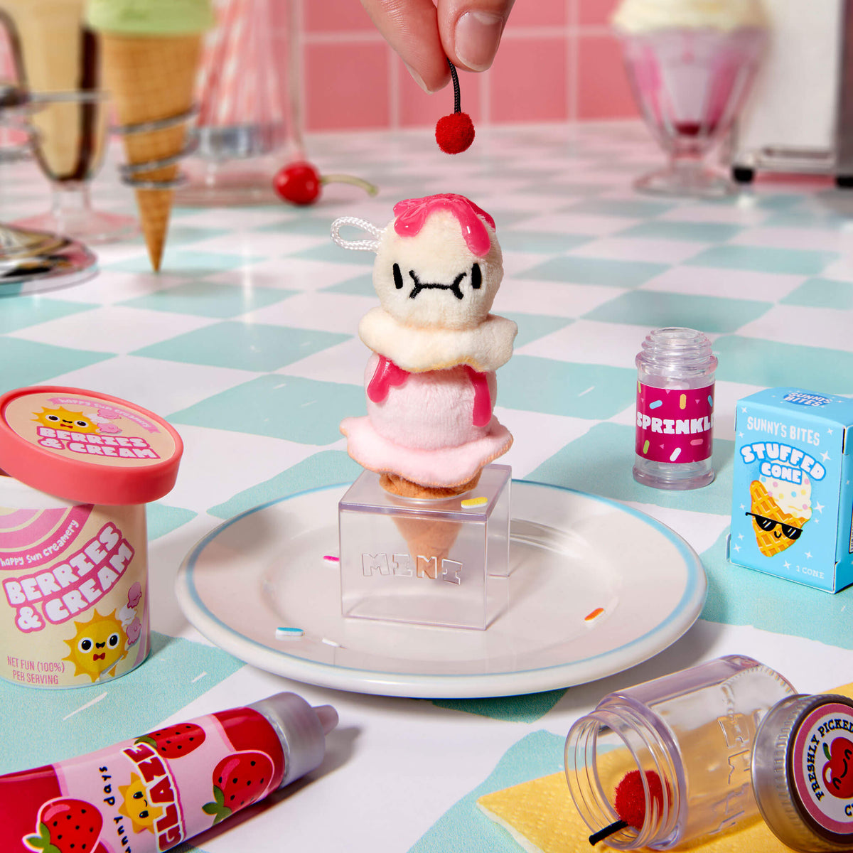 MGA’s Miniverse Make It Mini Plush DIY Food-Themed Plush Collectible Craft Kit